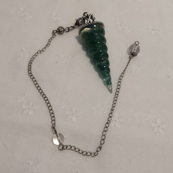 Green Aventurine Spiral Pendulum - Picture 4 of 5